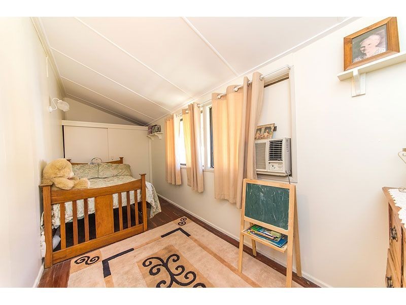 18 Ross Street, Allenstown QLD 4700