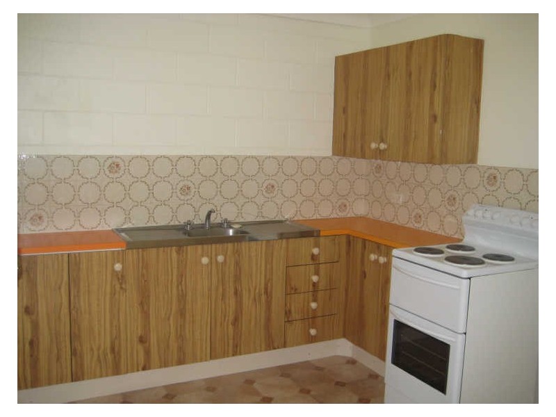 2/5 Wigginton Street, Frenchville QLD 4701