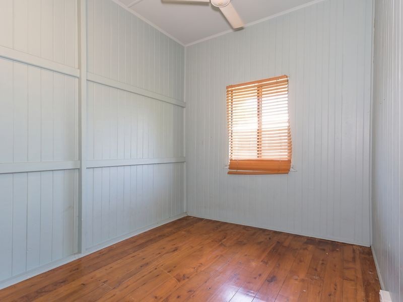 397 East Street, Depot Hill QLD 4700