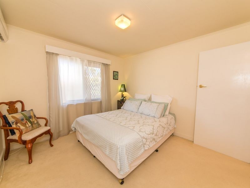 12 Agnes Street, The Range QLD 4700