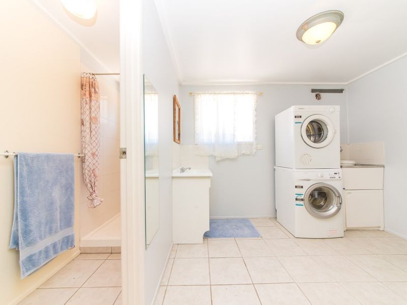 12 Agnes Street, The Range QLD 4700