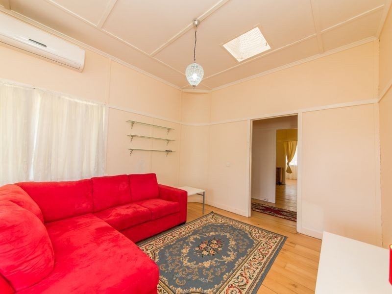 79 North Street, The Range QLD 4700
