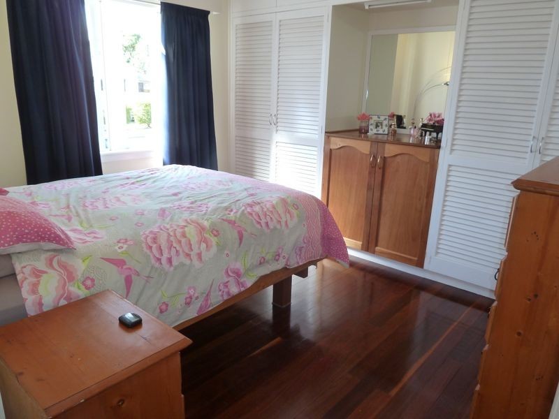 32 Thackeray Street, Park Avenue QLD 4701