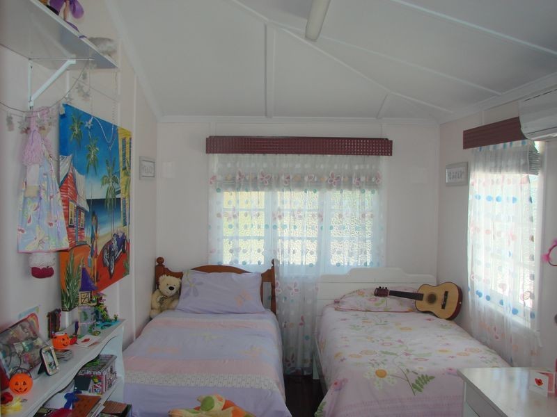 32 Thackeray Street, Park Avenue QLD 4701