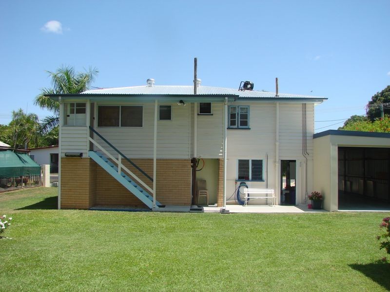 32 Thackeray Street, Park Avenue QLD 4701