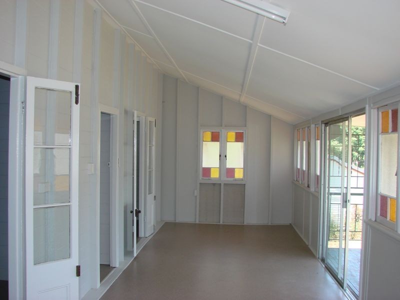 12 Charles Street, Berserker QLD 4701