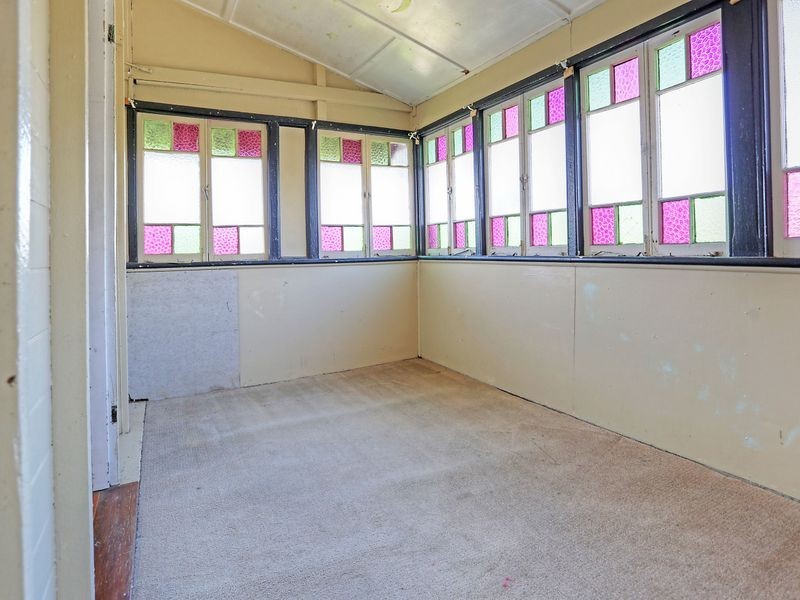 303 East Street, Depot Hill QLD 4700