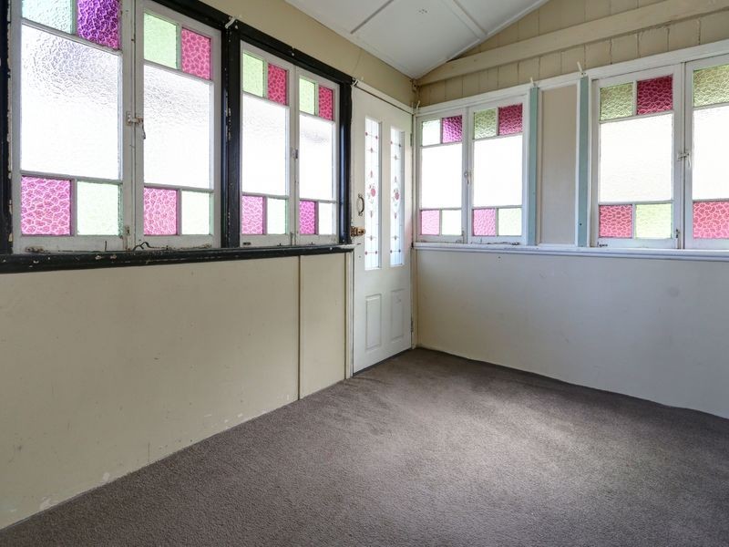 303 East Street, Depot Hill QLD 4700