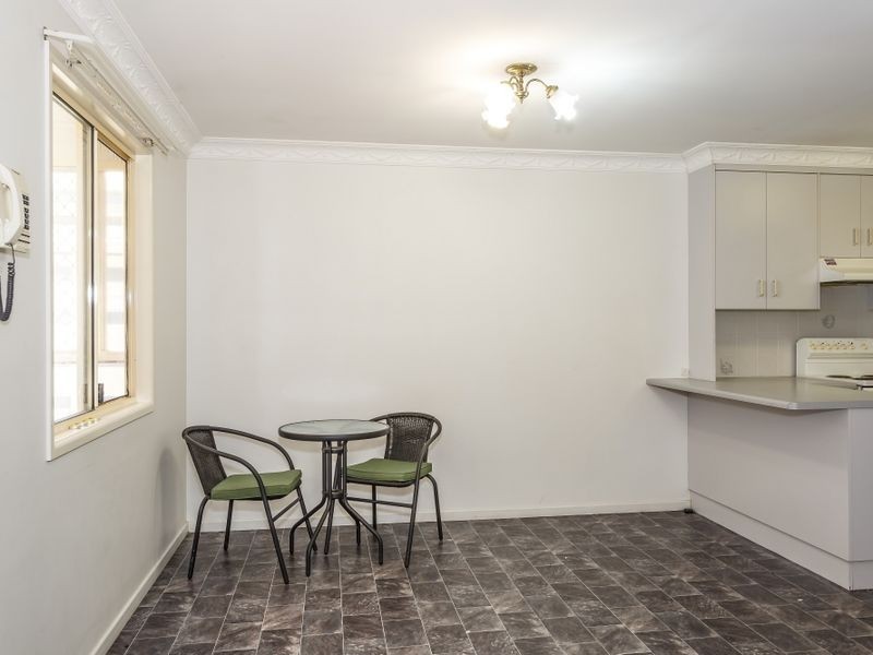 27 Van Haeren Street, Kawana QLD 4701