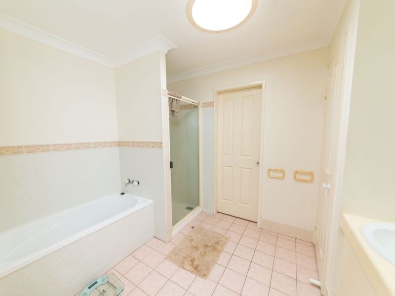 7 Stawell Court, Berserker QLD 4701