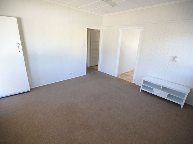 42 Knutsford Street, Wandal QLD 4700