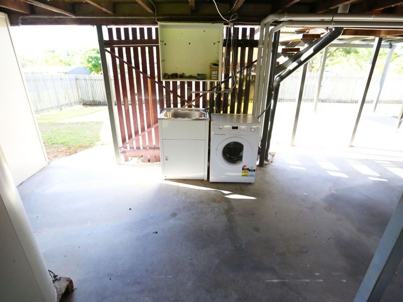 42 Knutsford Street, Wandal QLD 4700