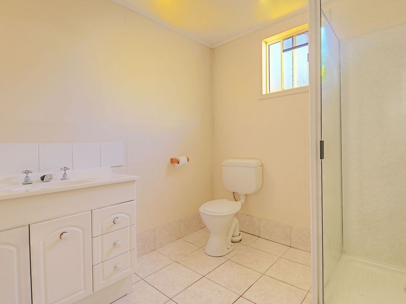 242 West Street, Depot Hill QLD 4700