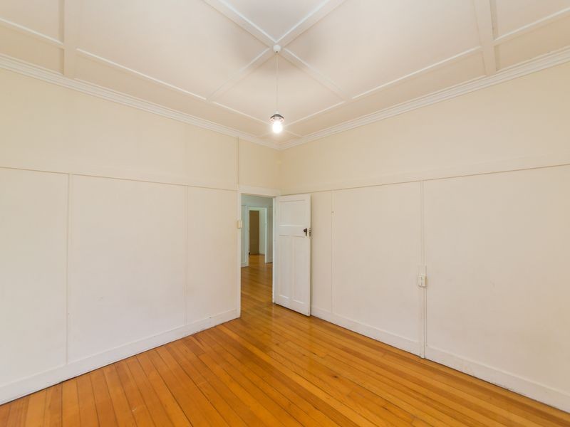 208 Berserker Street, Berserker QLD 4701