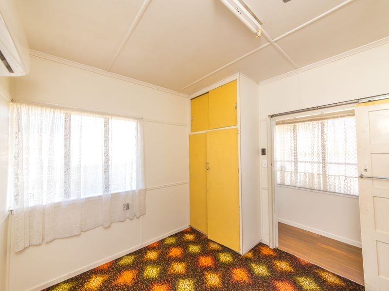 6 Canovan Street, Berserker QLD 4701