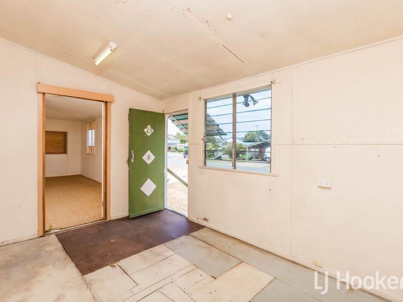 23 Byrne Street, Kawana QLD 4701