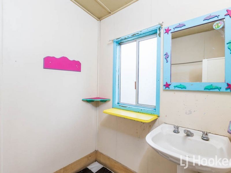23 Byrne Street, Kawana QLD 4701