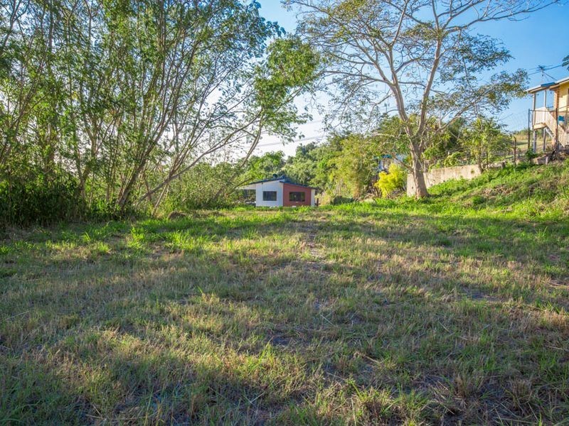 14 Vernon Street, Emu Park QLD 4710