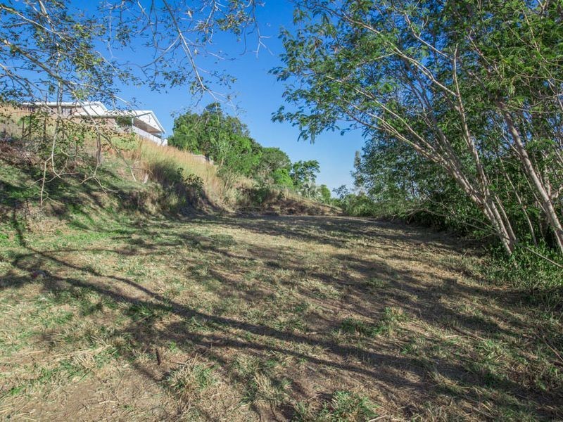 14 Vernon Street, Emu Park QLD 4710