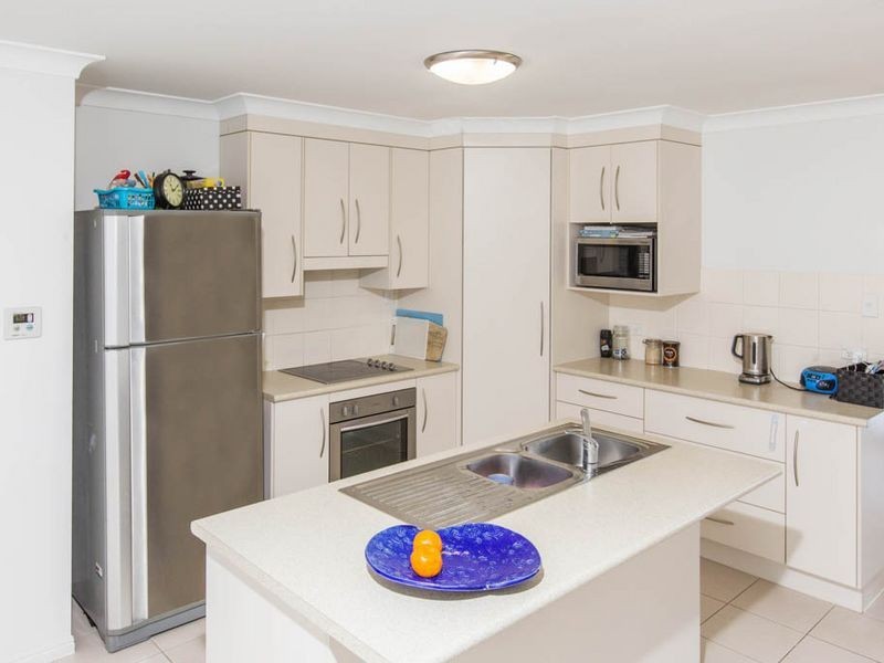 4 Emery Street, Gracemere QLD 4702