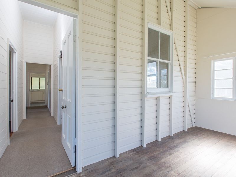 11 Nobbs Street, Berserker QLD 4701