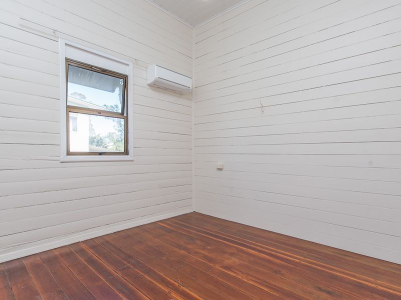 11 Nobbs Street, Berserker QLD 4701