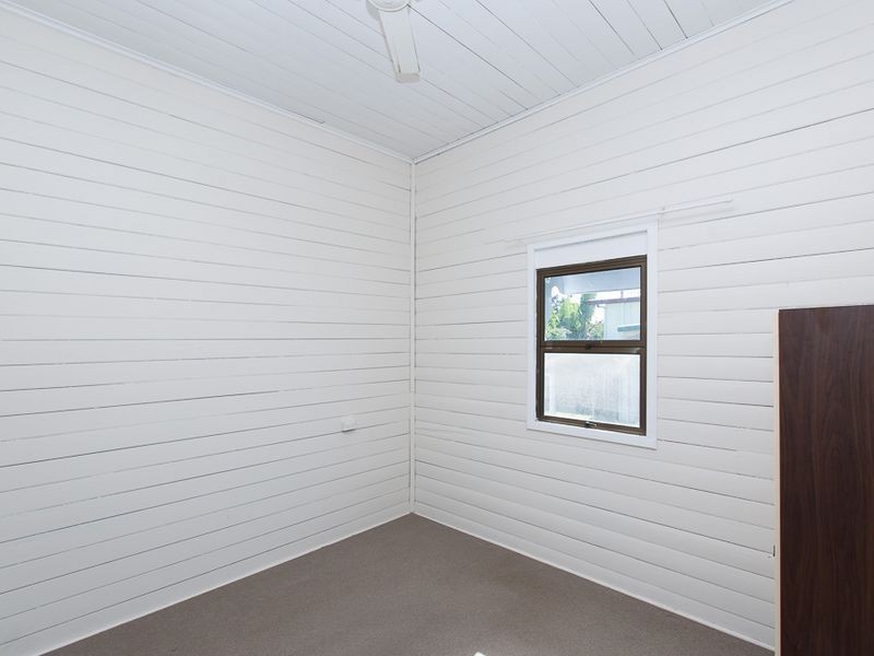 11 Nobbs Street, Berserker QLD 4701