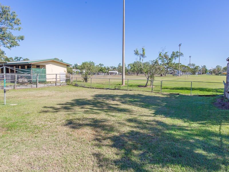 11 Nobbs Street, Berserker QLD 4701