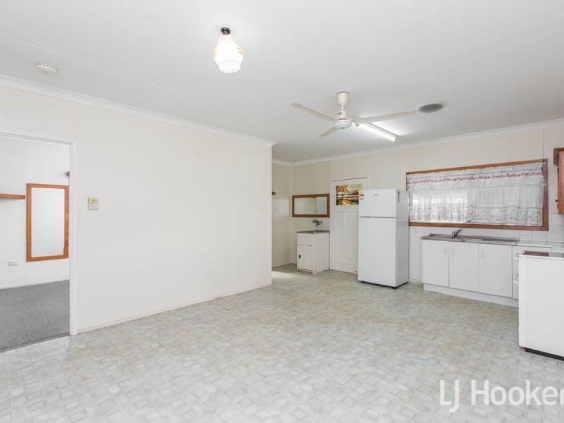 333 East Street, Depot Hill QLD 4700