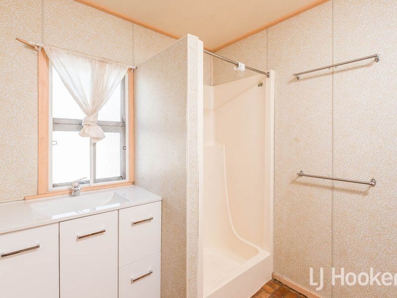 404 Stenhouse Street, Koongal QLD 4701