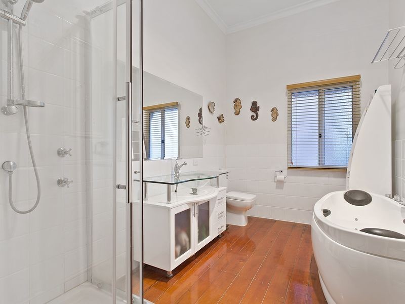 65 West Street, The Range QLD 4700