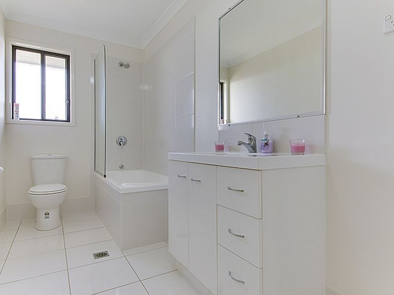 9 Marc Crescent, Gracemere QLD 4702