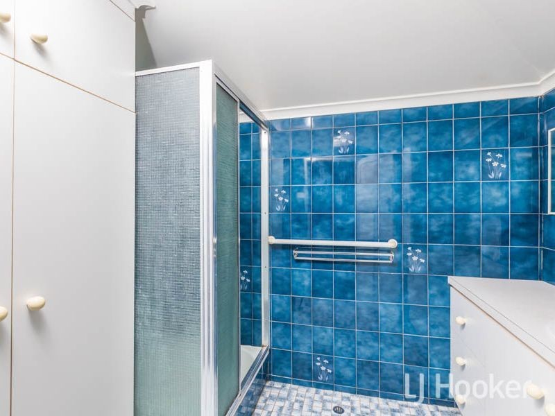 20 Bank Street, Park Avenue QLD 4701