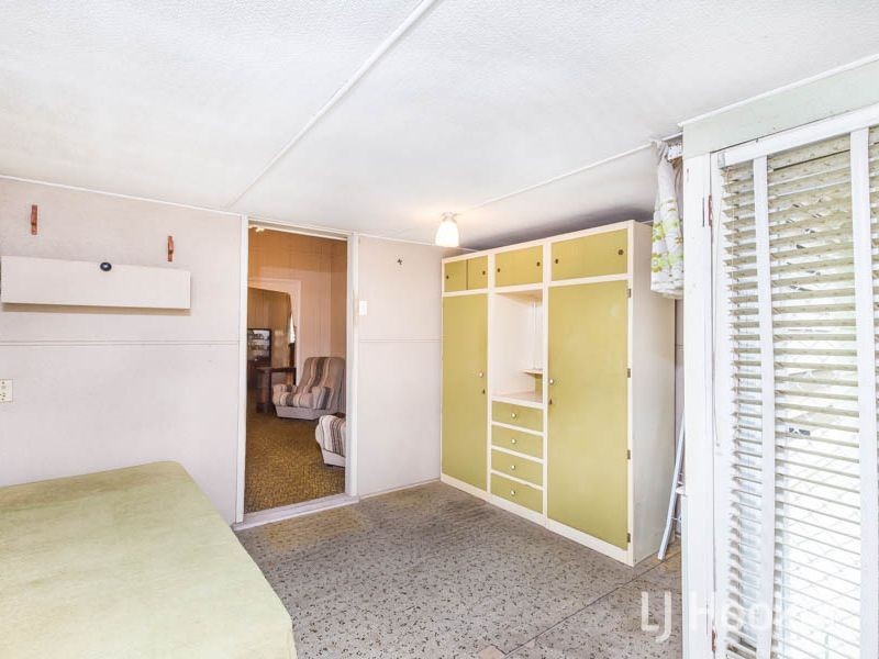 20 Bank Street, Park Avenue QLD 4701