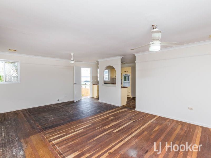 19 Bank Street, Park Avenue QLD 4701