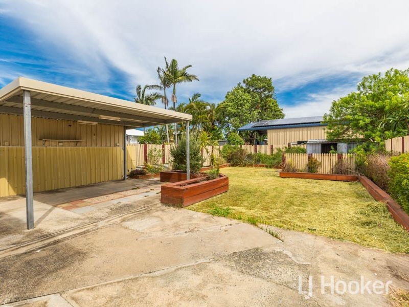 19 Bank Street, Park Avenue QLD 4701