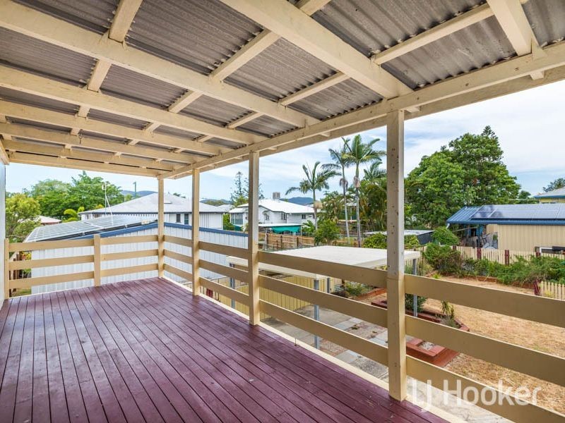 19 Bank Street, Park Avenue QLD 4701
