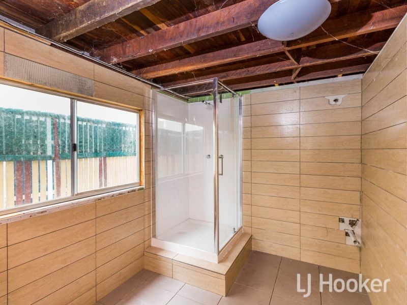 19 Bank Street, Park Avenue QLD 4701