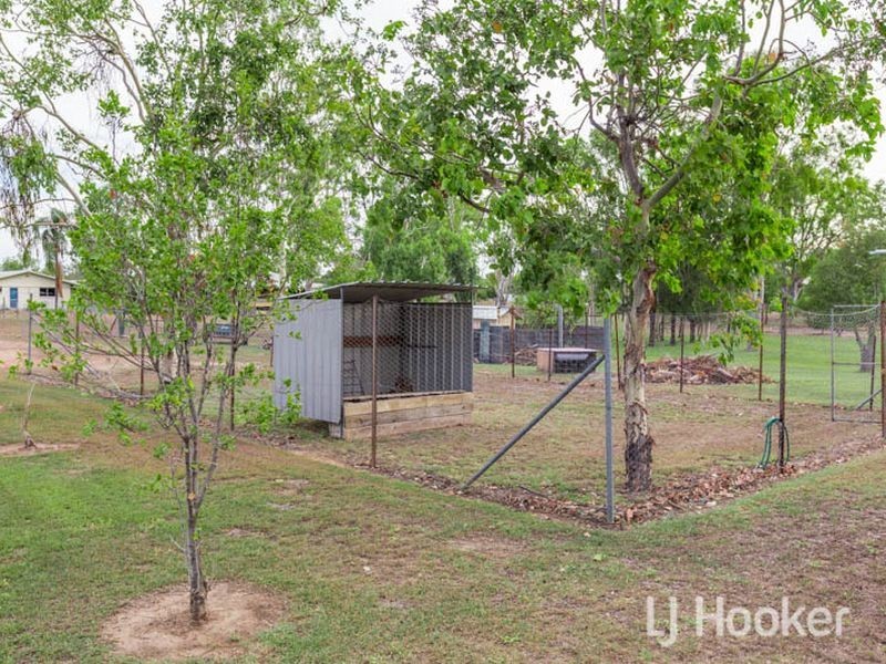 35 Beak Street, Gracemere QLD 4702