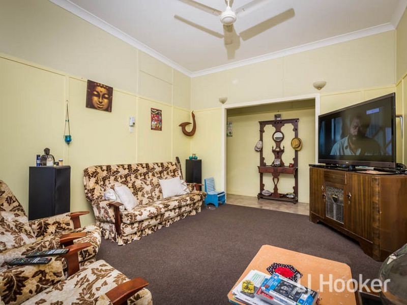 65 Thompson Street, Park Avenue QLD 4701
