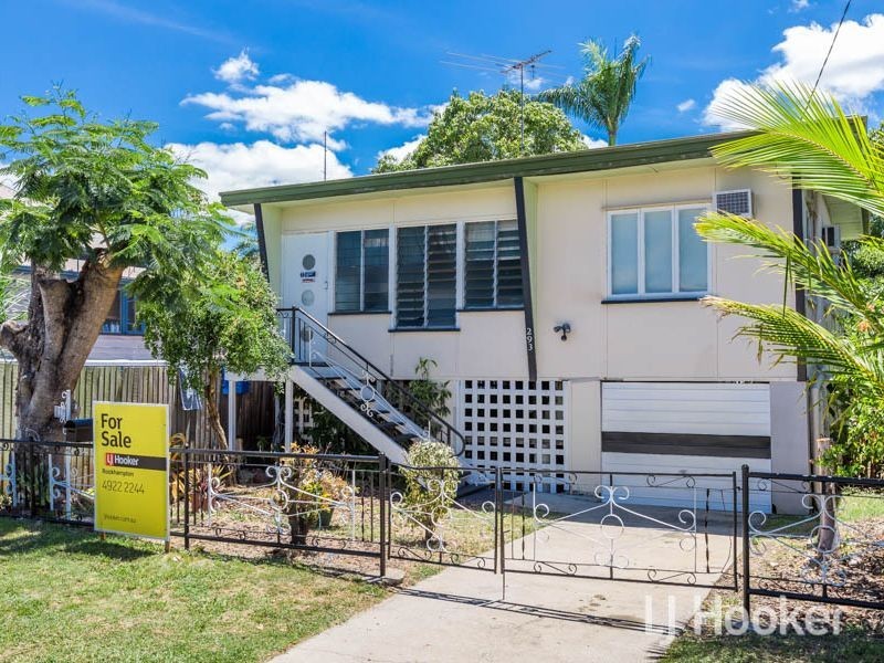 293 East Street, Depot Hill QLD 4700