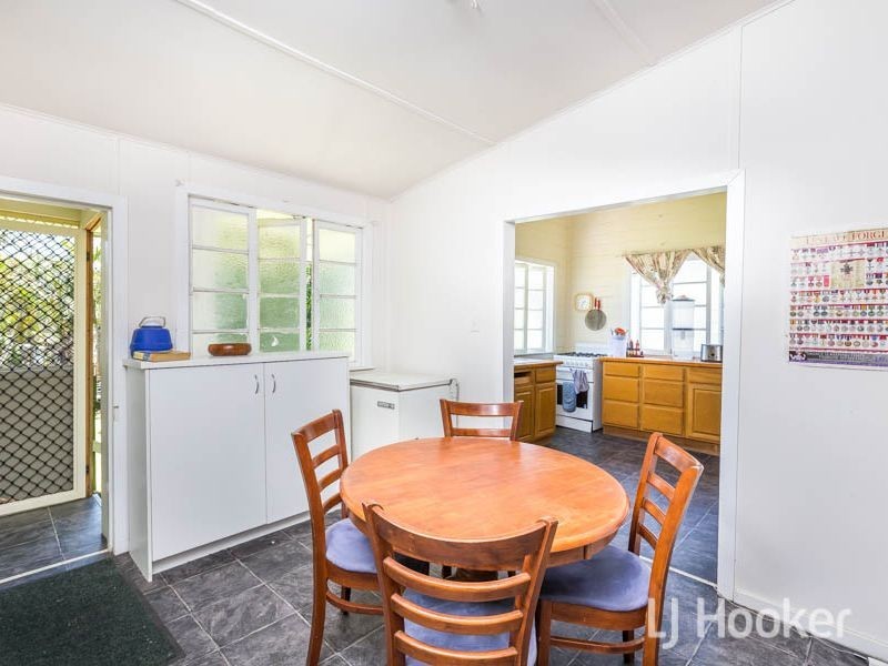 293 East Street, Depot Hill QLD 4700