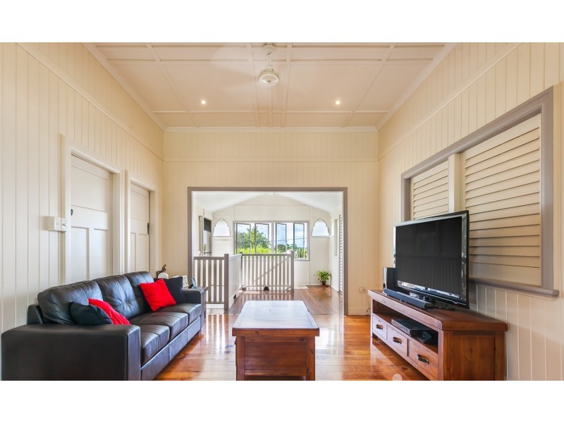 26 Cousins Street, The Range QLD 4700
