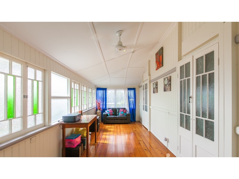 26 Cousins Street, The Range QLD 4700