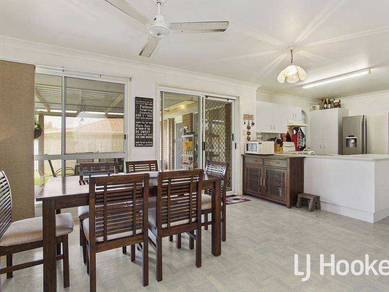 15 Kavanagh Crescent, Koongal QLD 4701