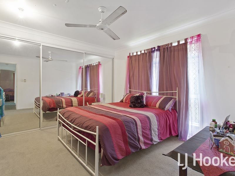 15 Kavanagh Crescent, Koongal QLD 4701