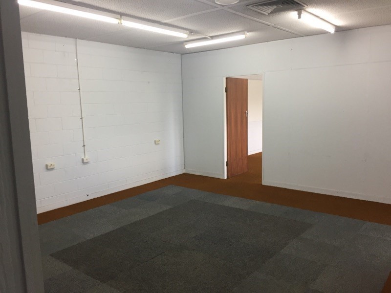 14 Robison Street, Park Avenue QLD 4701