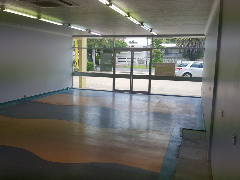 Shop 2/295 Richardson Road, Park Avenue QLD 4701