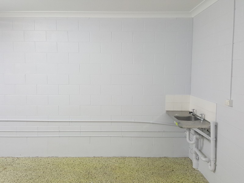 Shop 2/295 Richardson Road, Park Avenue QLD 4701