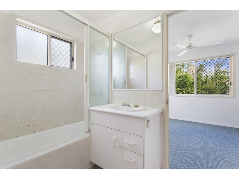 Unit 2/93 Pennycuick Street, West Rockhampton QLD 4700